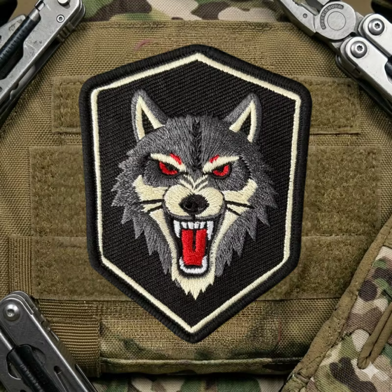 Parche bordado cabeza de lobo táctico gancho y bucle para ropa - imagen 5