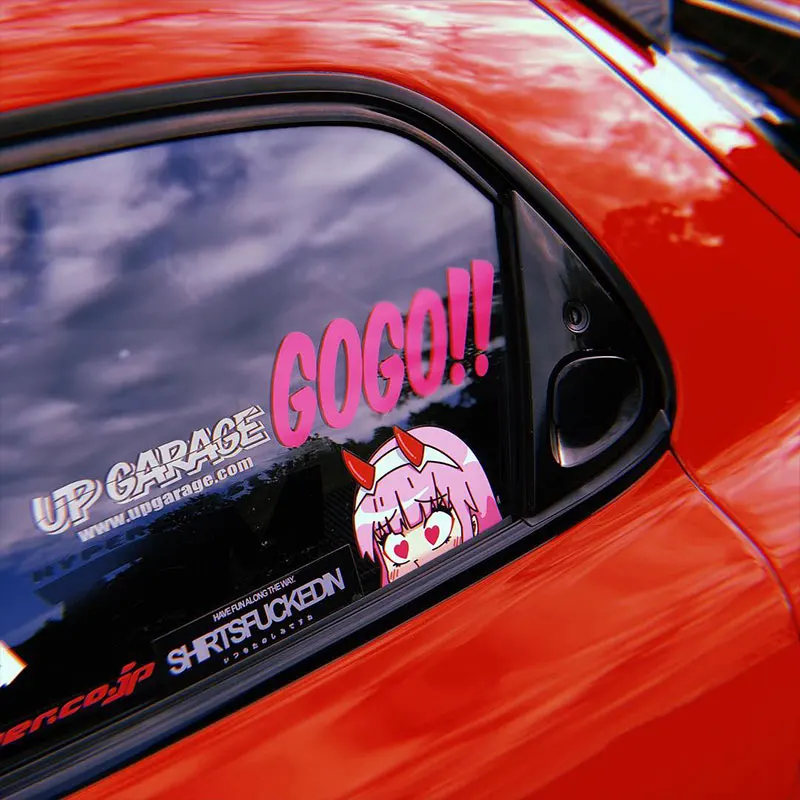 Pegatinas de ojos de amor rosa para coche, dibujos animados JDM Aanime, cuerpo reflectante impermeable, ventana, casco, puerta de motocicleta, parabrisas, decorar - imagen 4