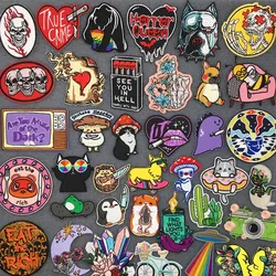 Parche termoadhesivo bordado calavera Punk para ropa