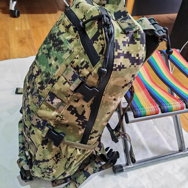 Mochila táctica impermeable AOR1/AOR2 de nailon con cierre exterior - imagen 4