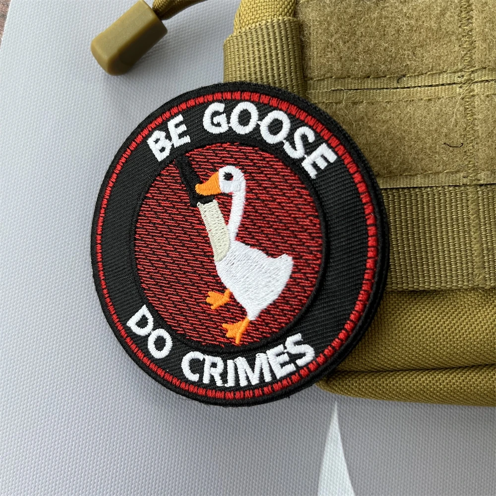 Parche bordado de pato con cuchillo, pegatina de gancho y bucle, emblema táctico de moral, mochila - imagen 3