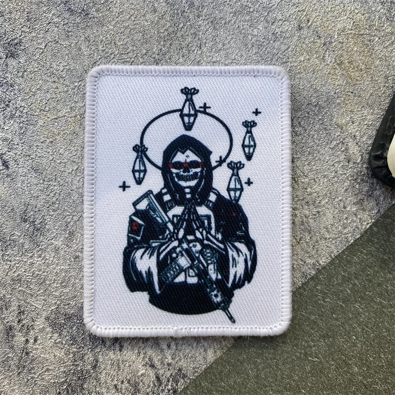 Insignia de moral "Death is inforgivable", parche de gancho y bucle, brazalete militar con calavera táctica, accesorios para mochila al aire libre, pegatinas - imagen 5