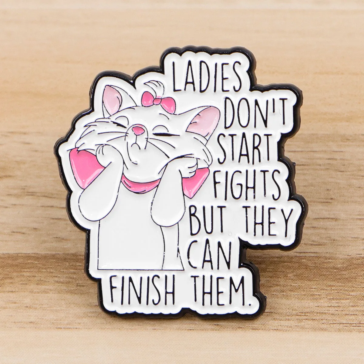 Bonito Pin esmaltado de gato, Pin de solapa, broches de dibujos animados para mujer, decoración de ropa, alfileres de Metal, mochila, sombrero, insignia, accesorios de regalo - imagen 3