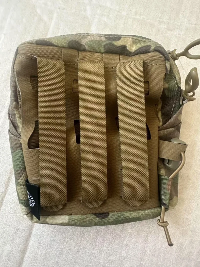 Deportes al aire libre FERRO 6X5 en bolsa médica cuadrada varios - imagen 3