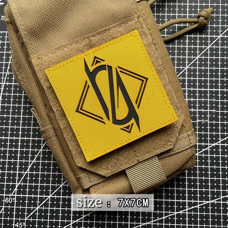 Parche reflectante de primera línea para niña, brazalete Griffin, insignias de moral del equipo 404 en pegatina para mochila, parches de gancho y bucle IR en la ropa - imagen 3