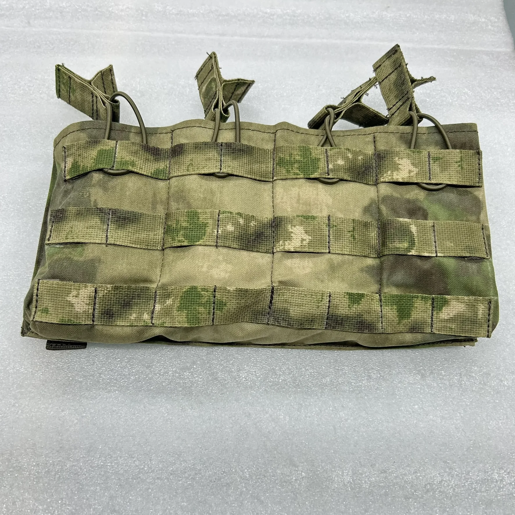 Portacargadores táctico estilo SSO para caza tiro y entrenamiento - imagen 3