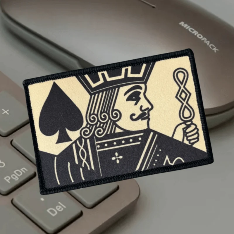 Parche estampado de naipes, insignia de moral con gancho y bucle, brazalete de calavera, parches militares para ropa, mochila, pegatina decorativa - imagen 3