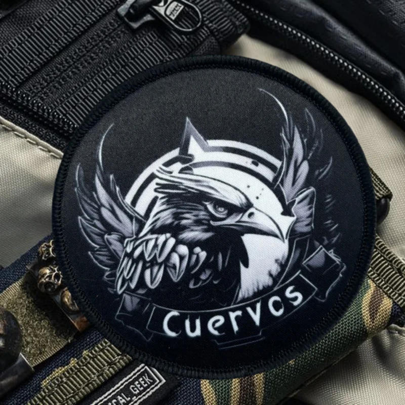 Parche con estampado de guerrero de corvos, chaleco táctico, sombreros con gancho y bucle, insignia de moral, mochila, pegatinas decorativas, parches para brazalete para ropa - imagen 5