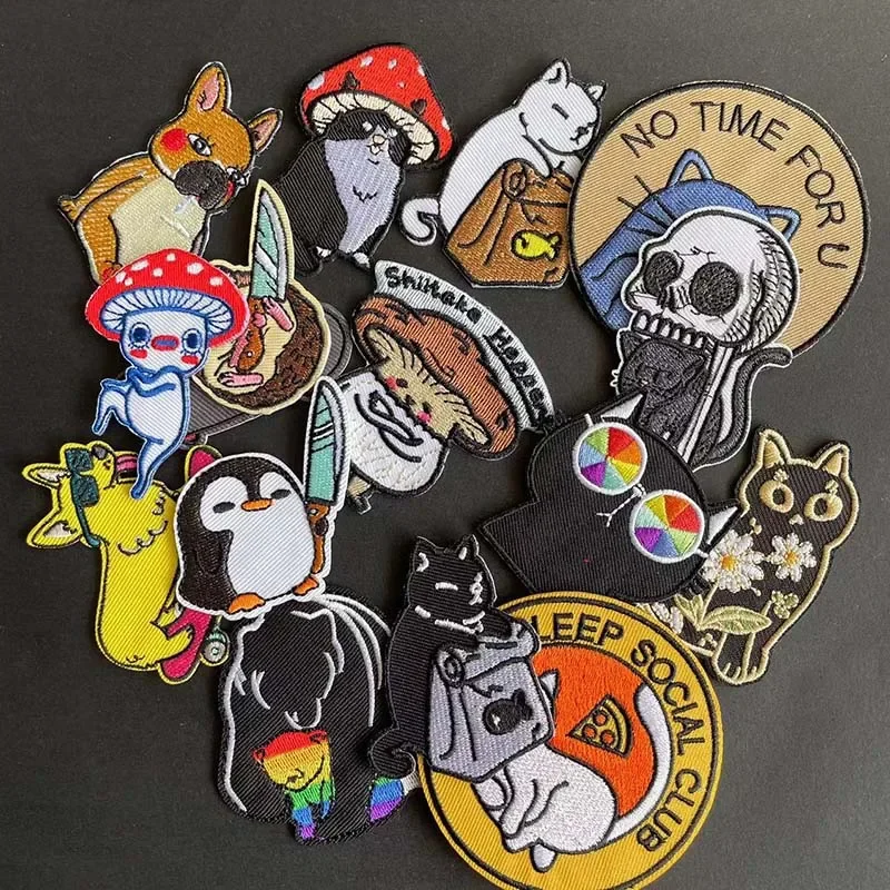 Pegatinas de ropa de animales lindos de Anime de dibujos animados, gato, perro, Rana apliques de tela bordado hierro en parches para ropa de niños, camiseta - imagen 3