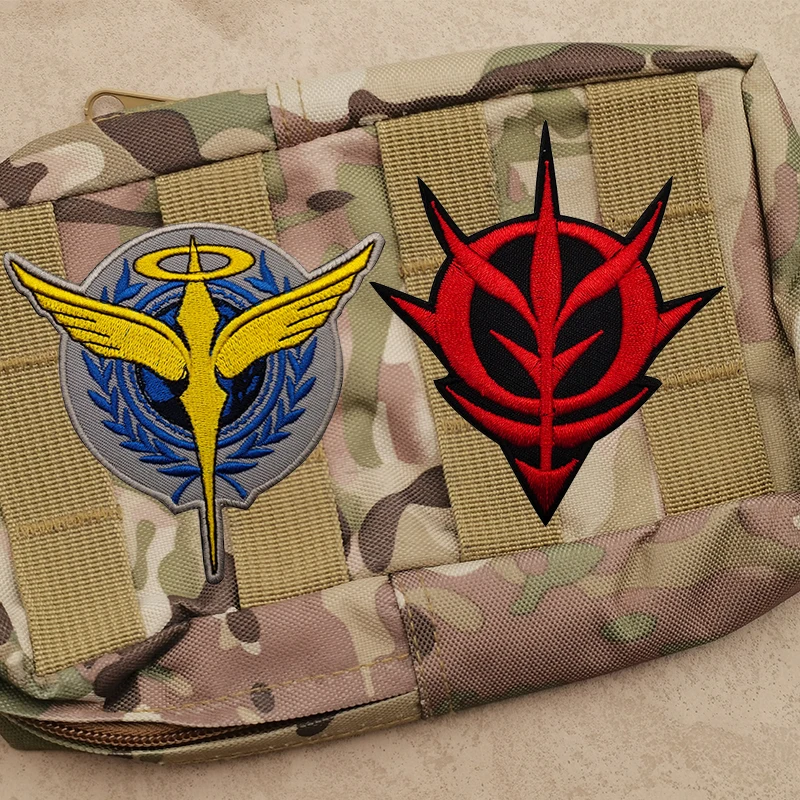 Accesorios de bolsa de anime bordados, insignias de traje móvil Gundam, chaqueta de mochila DIY y parche de gancho y bucle - imagen 4