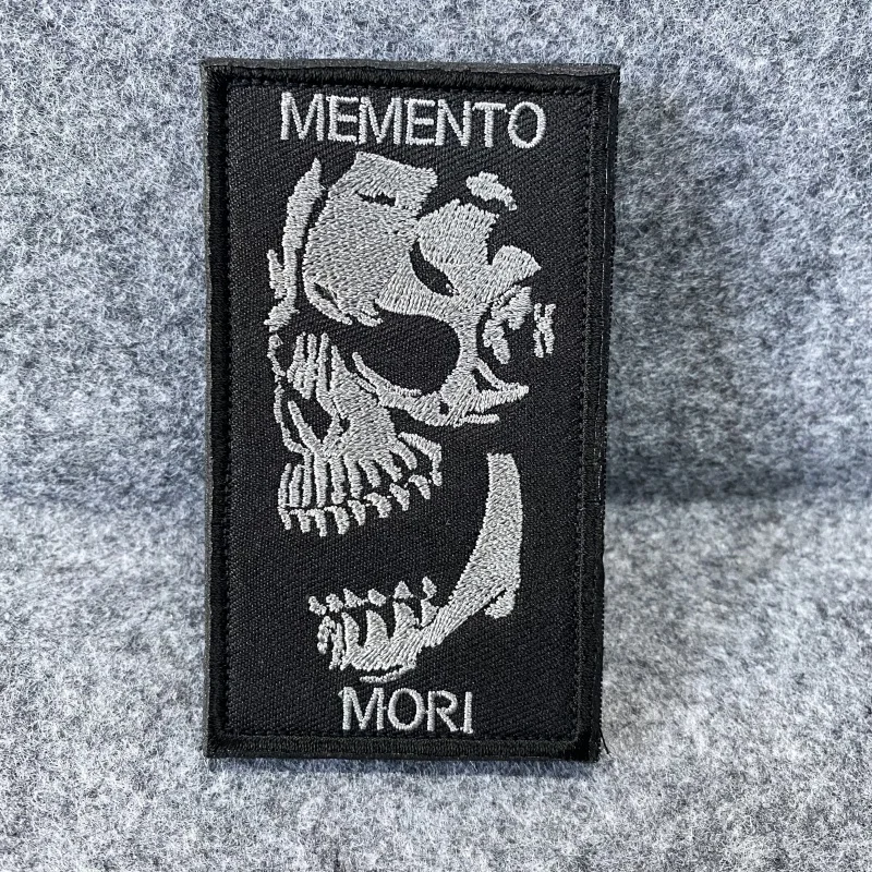 Parche bordado de calavera Memento Mori, parches militares, gancho de mano y bucle, pegatinas para mochila, brazalete táctico, emblemas, insignia de moral - imagen 4