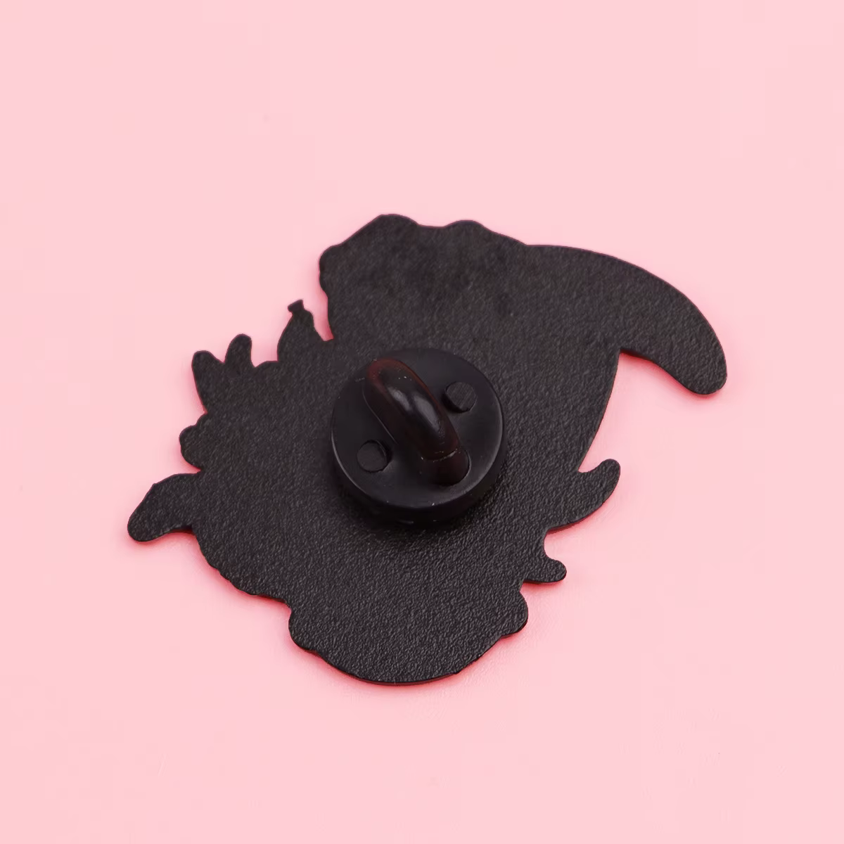 Pin esmalte nutria y girasoles – Broche metálico para ropa y sombrero - imagen 3