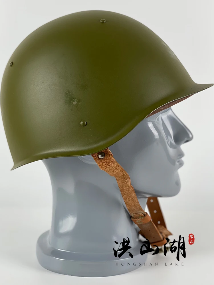 Casco táctico original oficial de acero soviético SSh60/68 - imagen 4