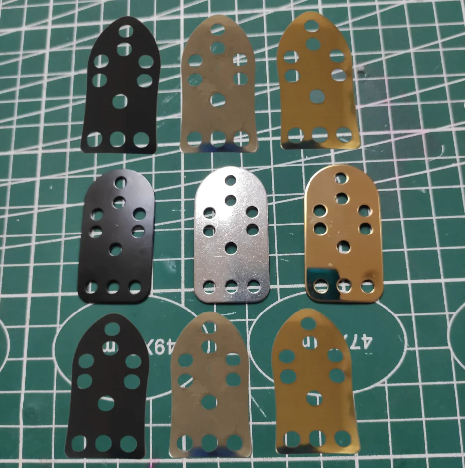 Placas de armadura pequeñas en acero inoxidable para montaje