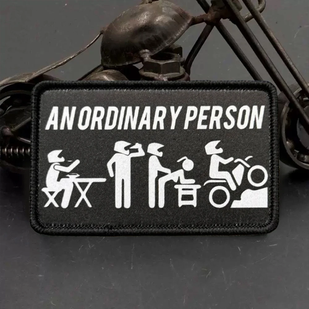 Parche táctico de una persona ordinaria, parches divertidos de gancho y bucle, insignia de moral, brazalete del ejército militar, pegatinas para mochila - imagen 3