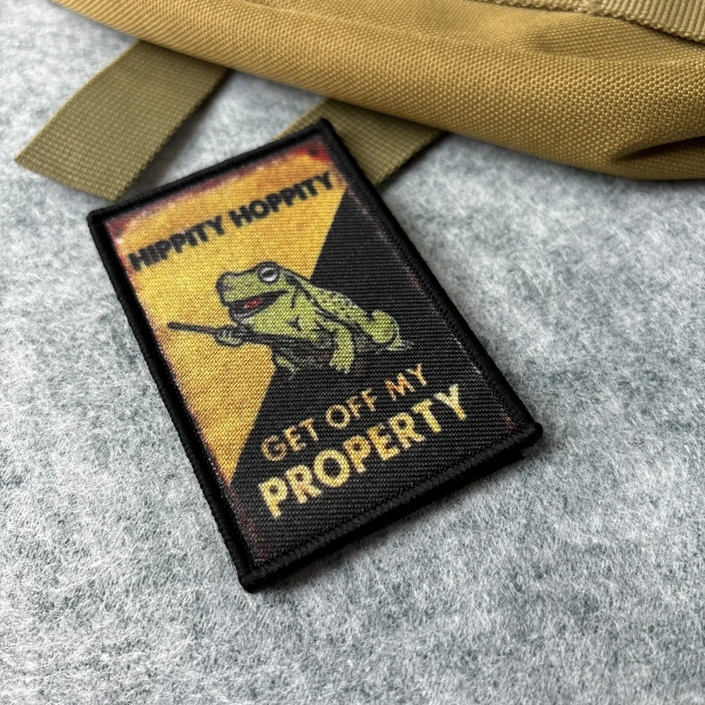 Hippity Hoppity Get Off My Property Emblem Insignia de moral de rana Parches militares tácticos Mochila militar Pegatinas de gancho y bucle impresas - imagen 4