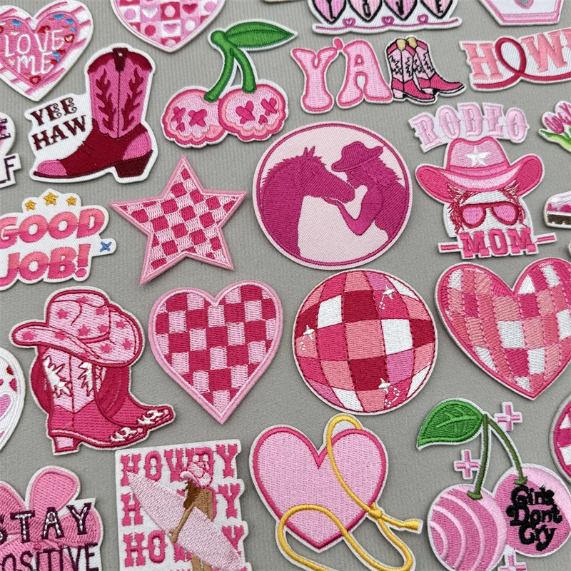 Parche morale bordado corazón y estrella rosa – Para coser o planchar