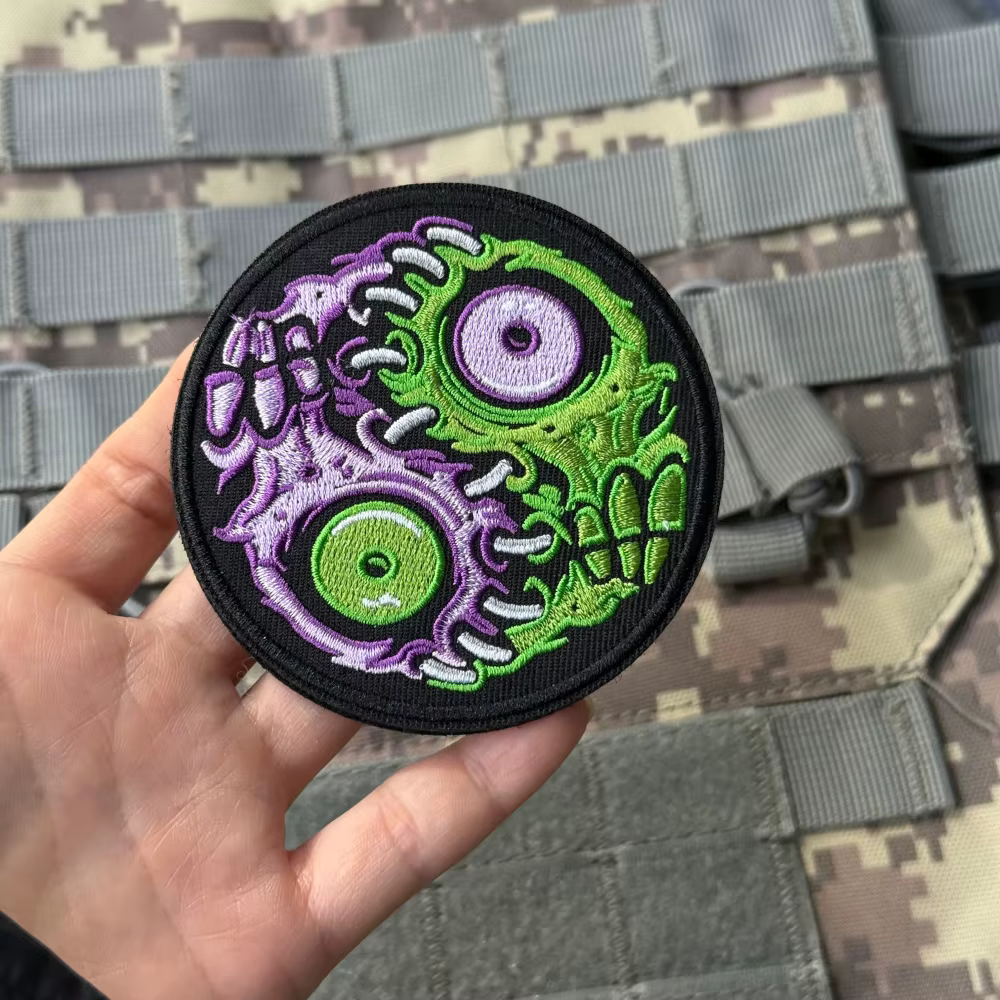 Parche táctico bordado ojo mutante Yin Yang, gancho y bucle - imagen 2