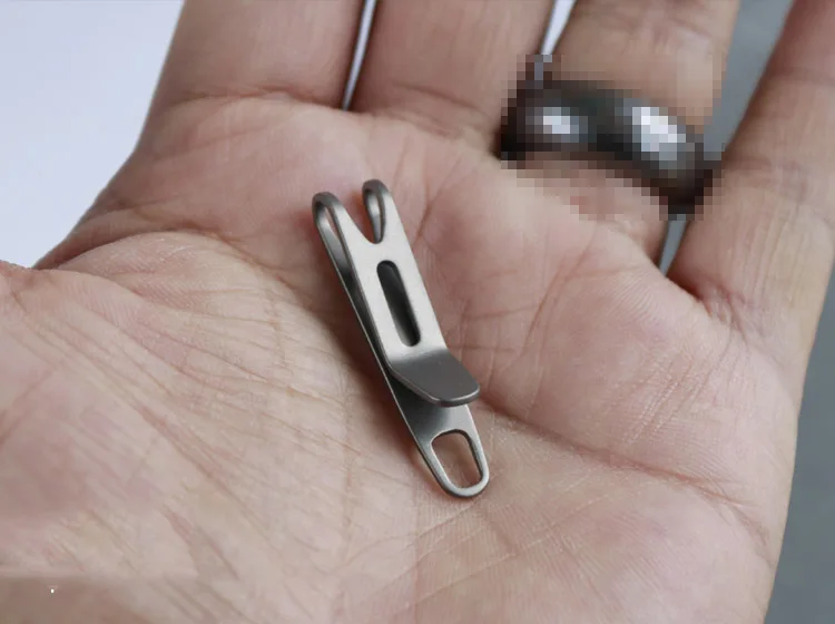 Clip de titanio rápido – Accesorio EDC táctico para bolsillo - imagen 5