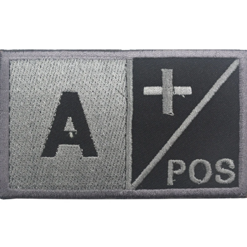 8X5CM casco táctico tipo sangre insignia parche bordado mochila tipo sangre tira parche gancho y anillo parches en ropa costura - imagen 4