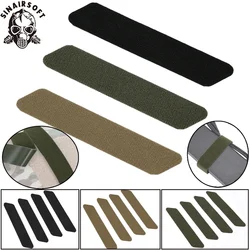 Correas tácticas con cierre velcro para asegurar equipamiento