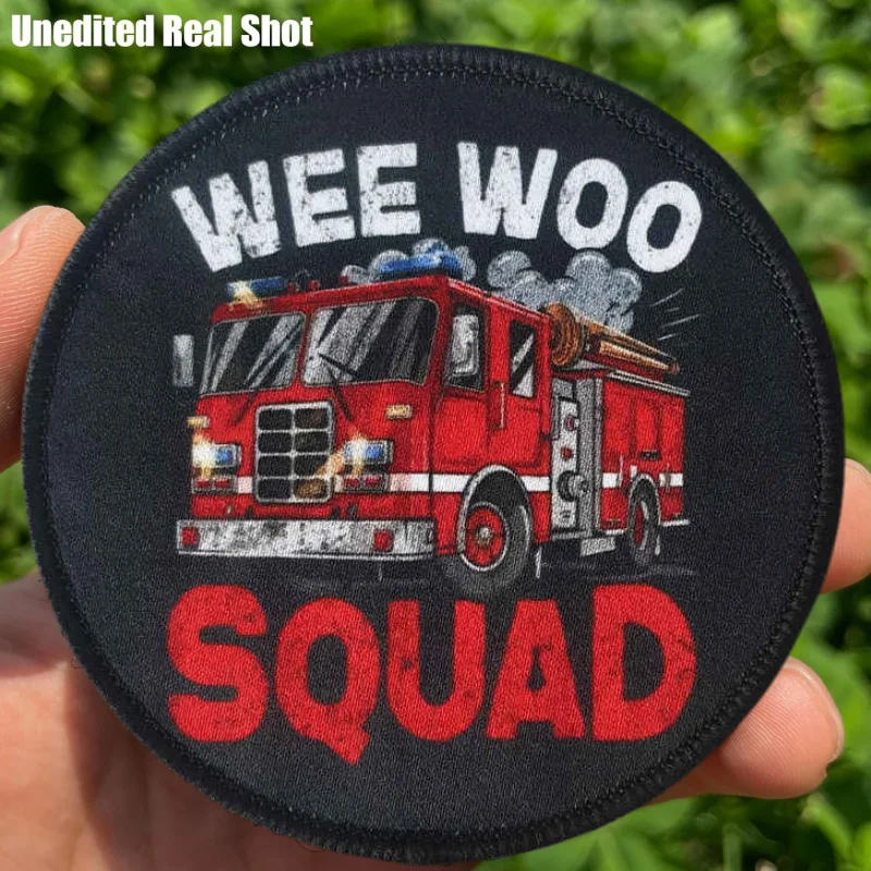 Parche táctico gancho y bucle camión bomberos Wee Woo - imagen 2