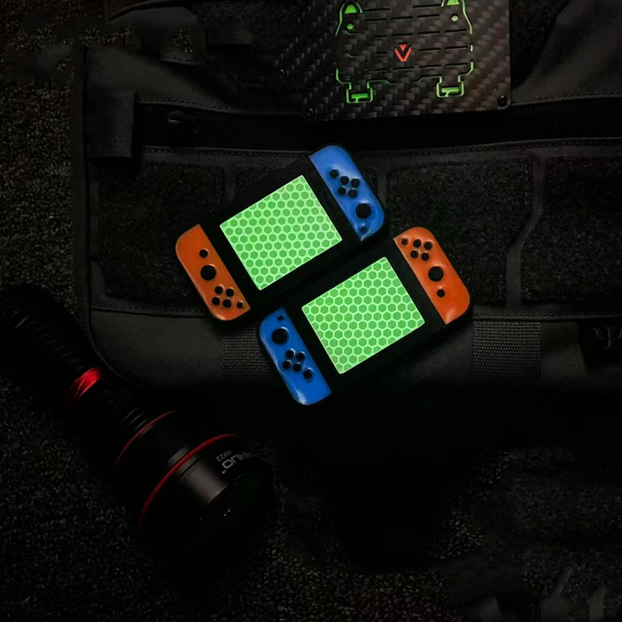 Parche luminoso para interruptor, insignia táctica azul y roja, apliques, estilo de presentador de juego para ropa, mochila, chaleco, decoración DIY - imagen 2