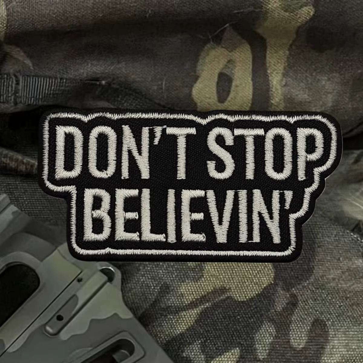 Parche táctico bordado moral Don't Stop Belivein, gancho-bucle - imagen 5