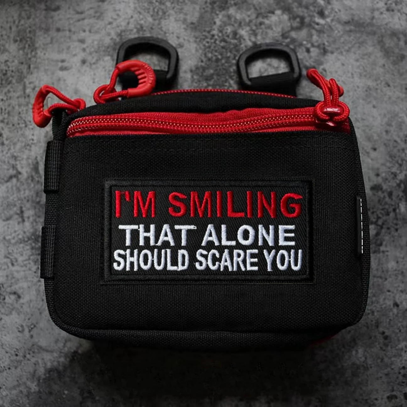 Parches de gancho y bucle bordados sonrientes que solo para ropa, parche táctico de moral, pegatina para equipo de mochila del ejército militar