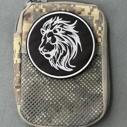 Parche táctico León bordado con velcro para mochila y ropa
