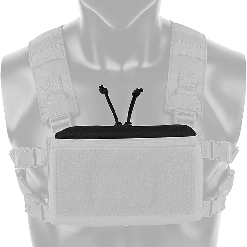 Detalle de la cremallera y costuras del inserto táctico