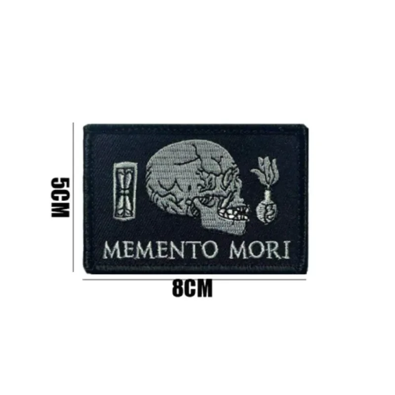 Memo Mori parches bordados de advertencia para ropa, parches de gancho y bucle de Calavera, insignias tácticas de moral en la mochila, parche adhesivo - imagen 3