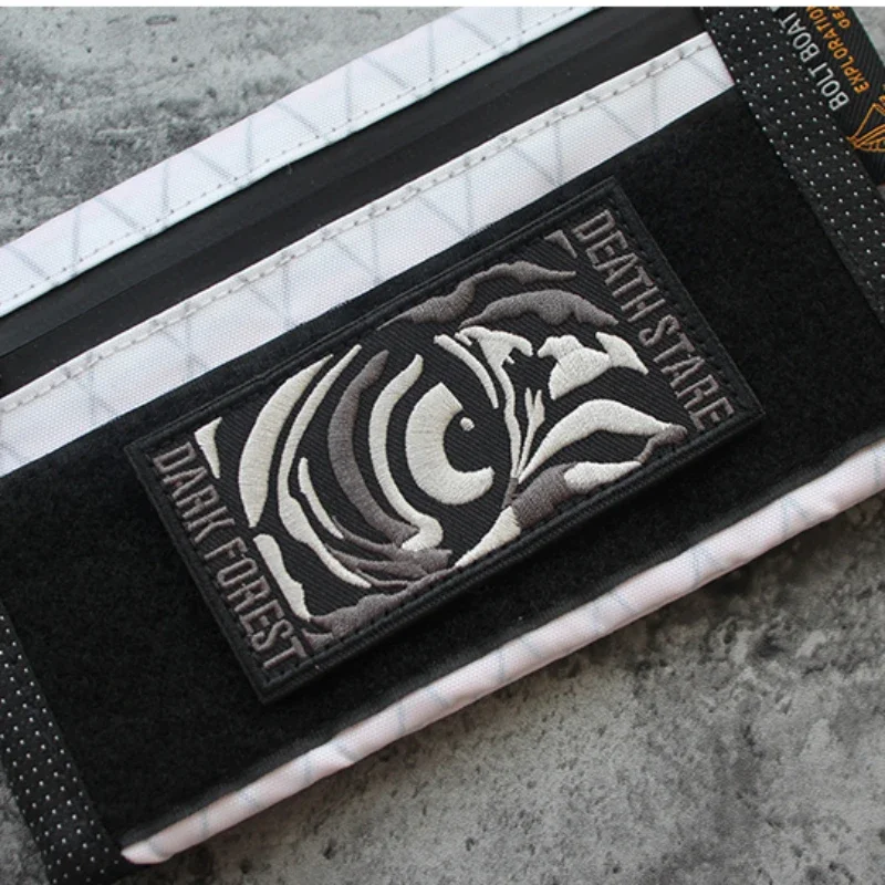 Parches bordados con cabeza de Tigre, insignia de moral de la tira del bosque nocturno, parche creativo, insignia de bolsa de tigre - imagen 4