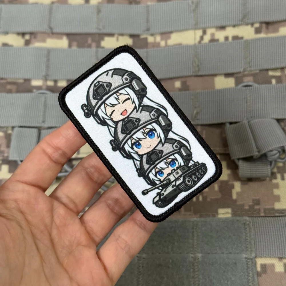 Parche táctico anime kawaii con velcro para niñas y mochilas - imagen 3