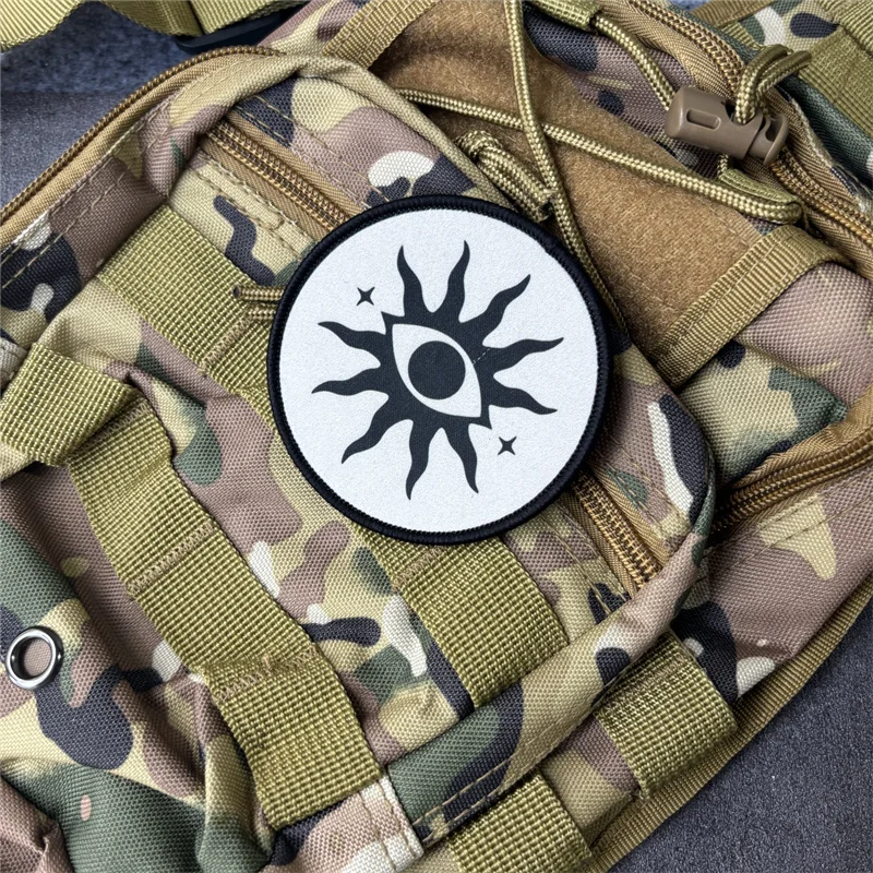Parche impreso con ojos tácticos, insignia de moral militar, parches con gancho, pegatinas para mochila y ropa