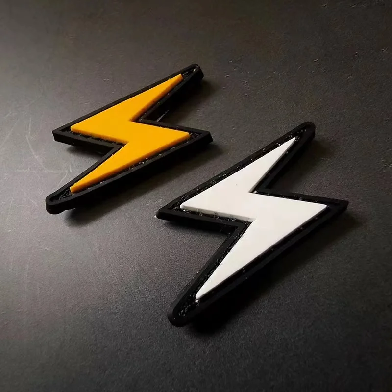 Parches de gancho y bucle de PVC 3D, pegatina de brazalete con brillo de rayo, emblema de reconocimiento nocturno, insignia de moral, mochila, sombrero, parche militar