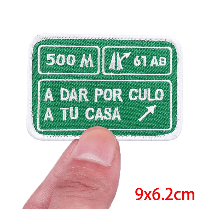 Parche de LLORAR A LA LLORERIA, parche bordado de señal de carretera, parches para planchar para ropa, chaqueta, pantalones vaqueros, pegatinas para coser/planchar, 1/2 Uds. - imagen 4