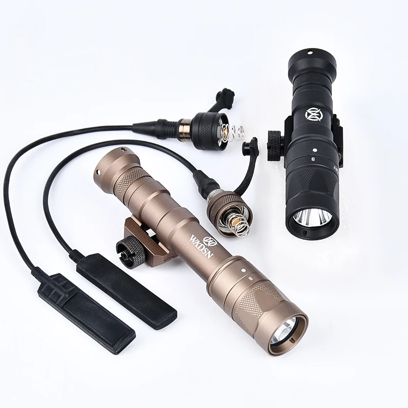 Linterna táctica Surefir M300 LED estroboscópica para airsoft y caza - imagen 3
