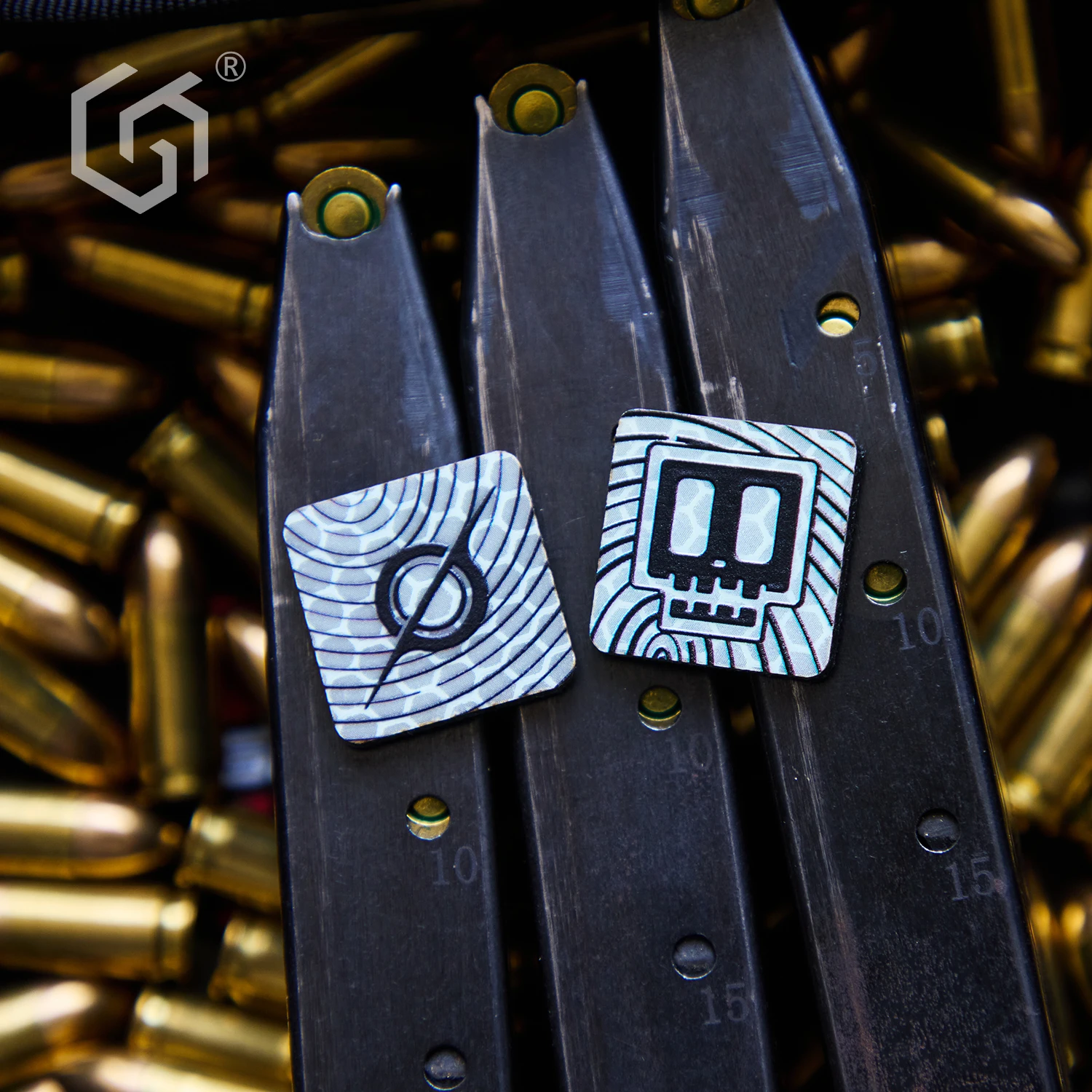 Medallón de 1 pulgada que brilla en la oscuridad, sujetadores de Velcro decorados con brazalete cuadrado - imagen 2