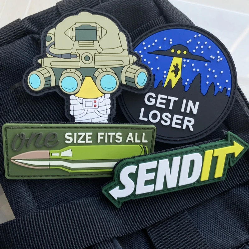 Parche táctico de PVC de visión nocturna de cuatro ojos, OVNI militar, insignia de moral de personalidad, enviar pegatina de bala de gancho y bucle - imagen 2