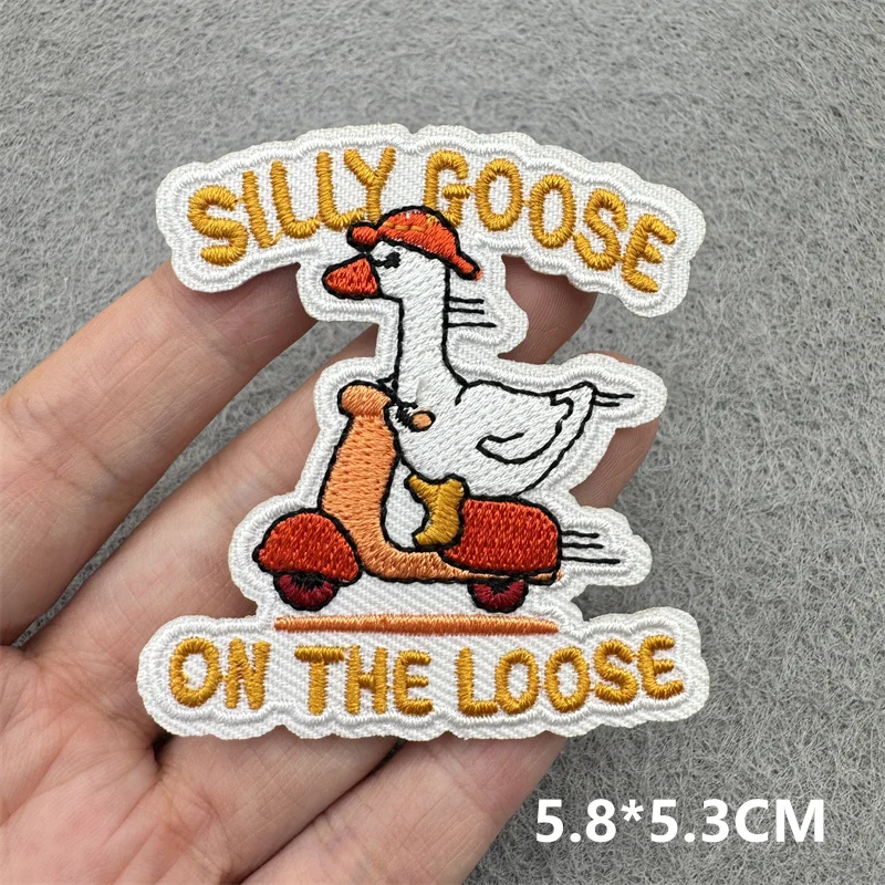 Parche de animales de dibujos animados, parches para planchar para ropa, cuchillo, parches bordados de pato en ropa, parche Fusible para insignias de ropa - imagen 4