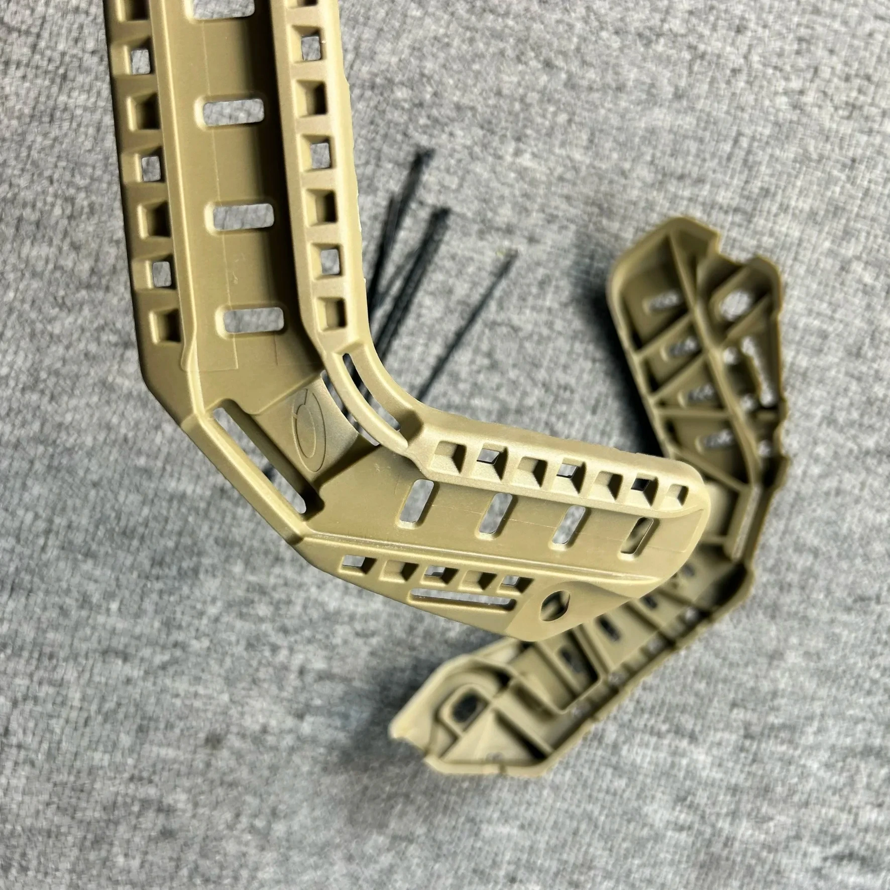 Versión de conducto de cable Sistema de guía de riel ARC Riel PowerPath solo para casco FAST SF - imagen 3