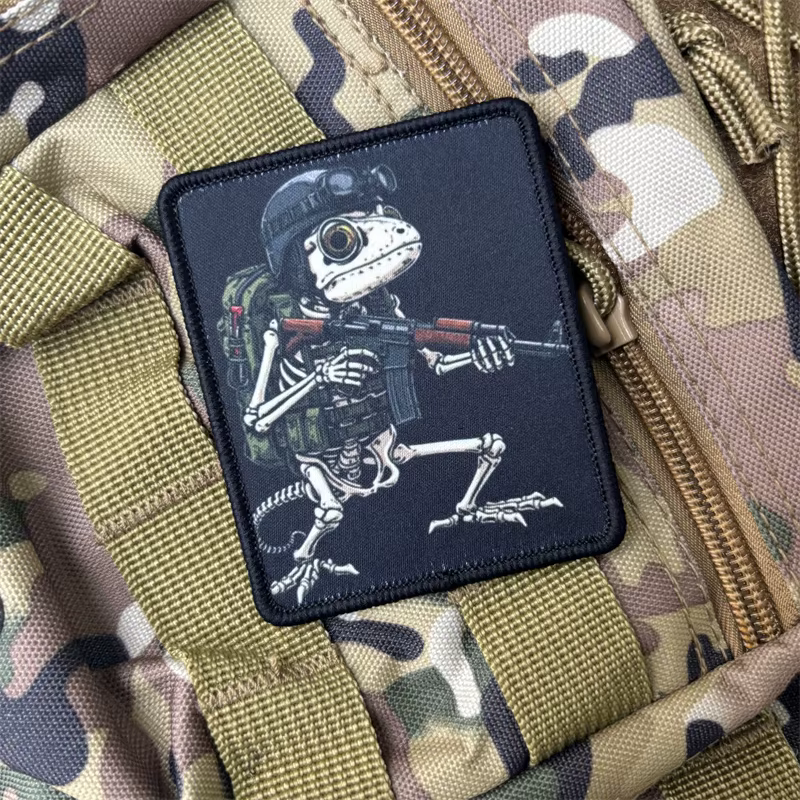 Parche táctico calavera de rana – Sistema hook para chaleco o mochila - imagen 2