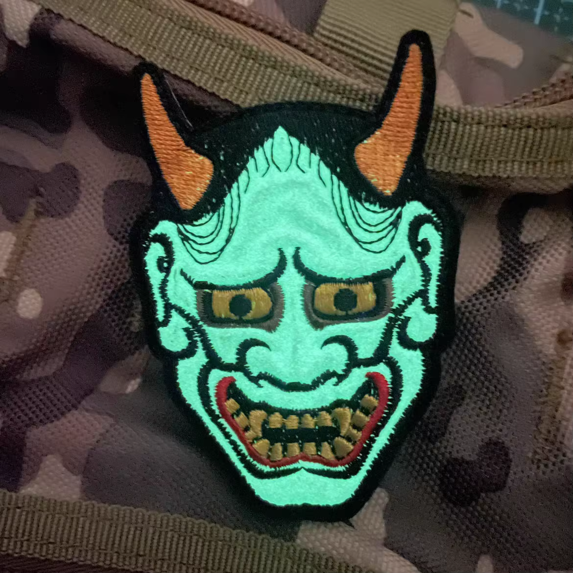 Parche táctico luminoso Prajna Wraith Noh – Para MOLLE - imagen 4