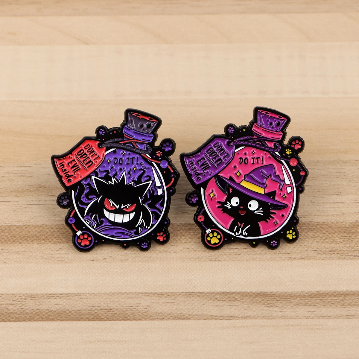 Alfileres esmaltados de gato negro, broches de bruja de dibujos animados, insignias de solapa, ropa, regalo de joyería para niños, bolsa de amigos, decoración de camisa, 2 uds. - imagen 2