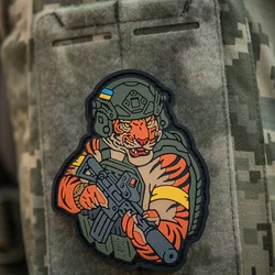 Parche táctico ucraniano insignia moral tigre en PVC verde