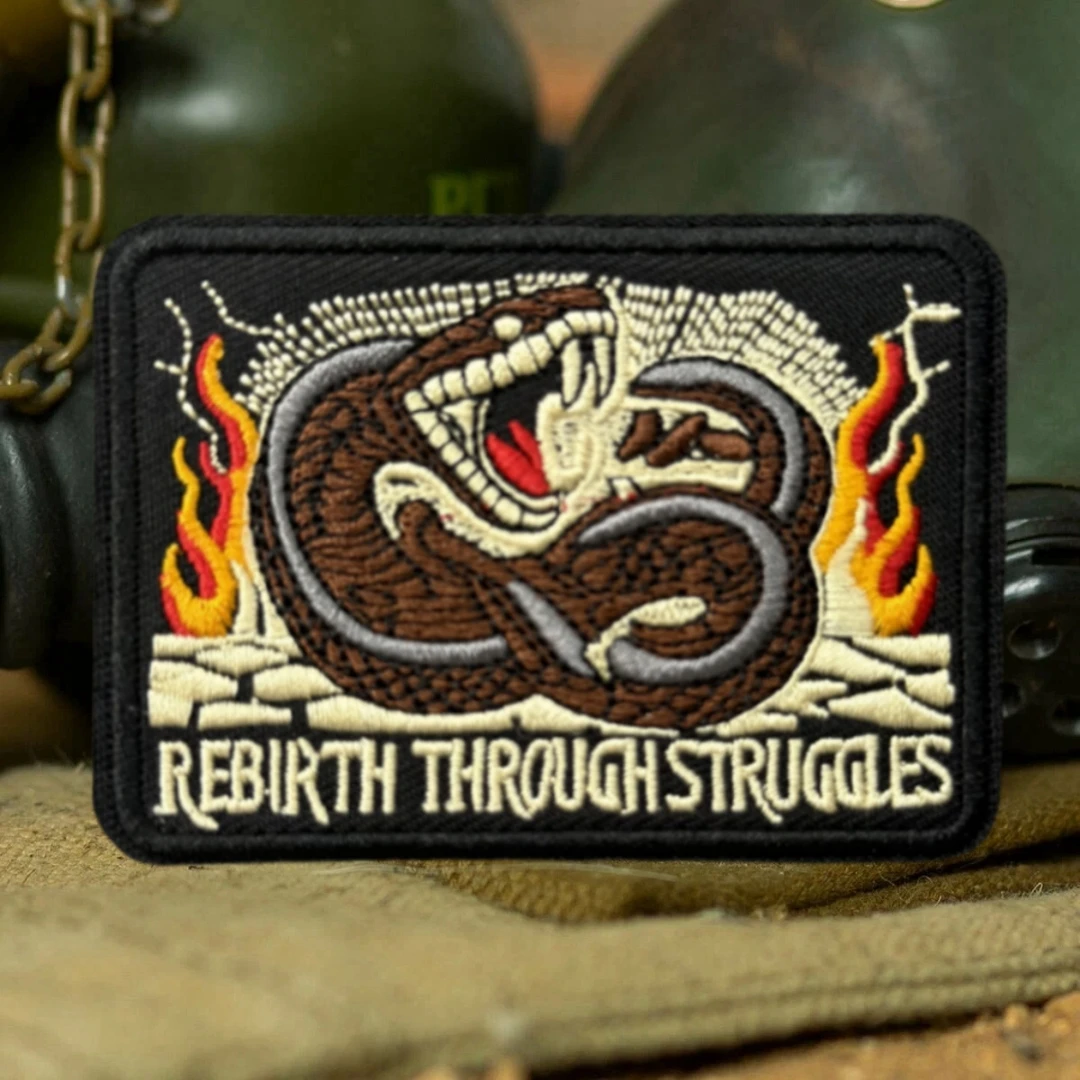 Parche de renacimiento a través de Struggles, insignia de moral de serpiente táctica, pegatina para mochila militar, parches de bucle de gancho bordados para ropa - imagen 4