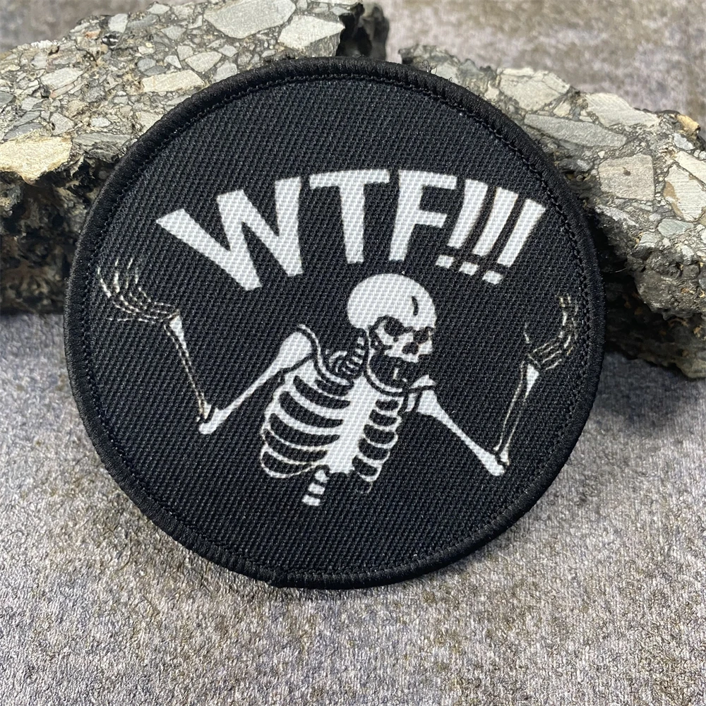 ¡Morte dentro pero todavía cerdo parche de calavera WTF!! Insignia de moral de esqueleto táctico, gancho y bucle, mochila para exteriores, pegatina impresa militar - imagen 3