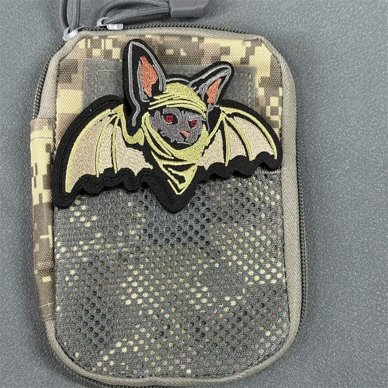 Parche táctico "Bat on The Headscarf", insignia de moral militar, gancho bordado y bucle, mochila, ropa, pegatina decorativa, brazalete - imagen 2