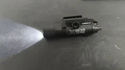 Linterna táctica X300 para pistola con luz LED estroboscópica